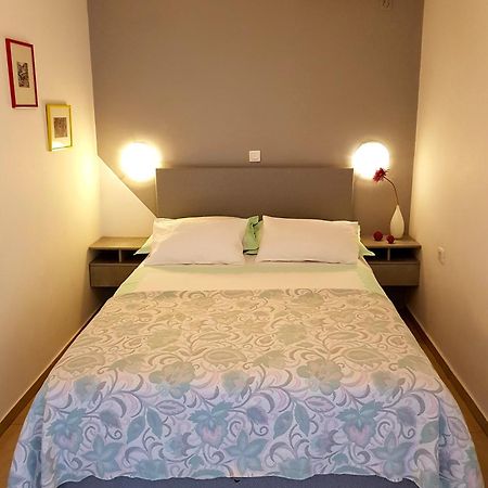 Apartment Vesna 扎达尔 外观 照片