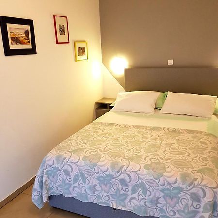 Apartment Vesna 扎达尔 外观 照片